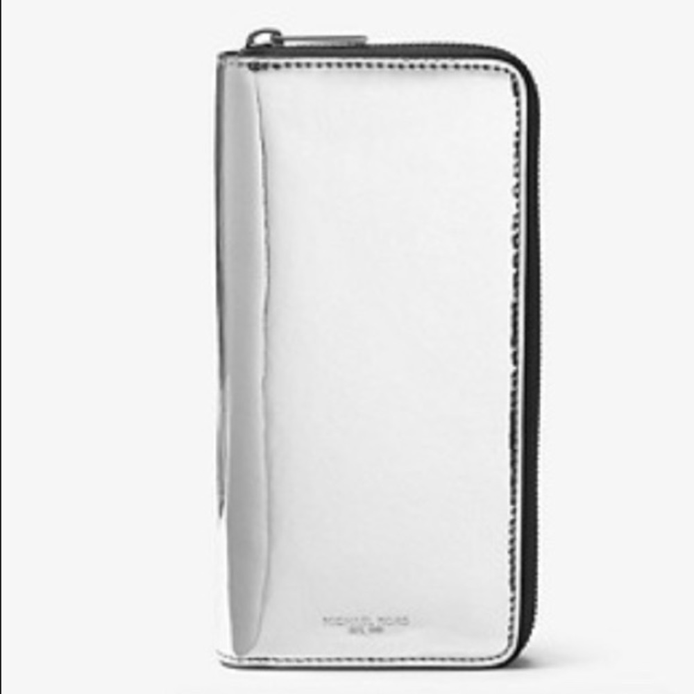 New Michael Kors Metallic Silver Zip Around Wallet